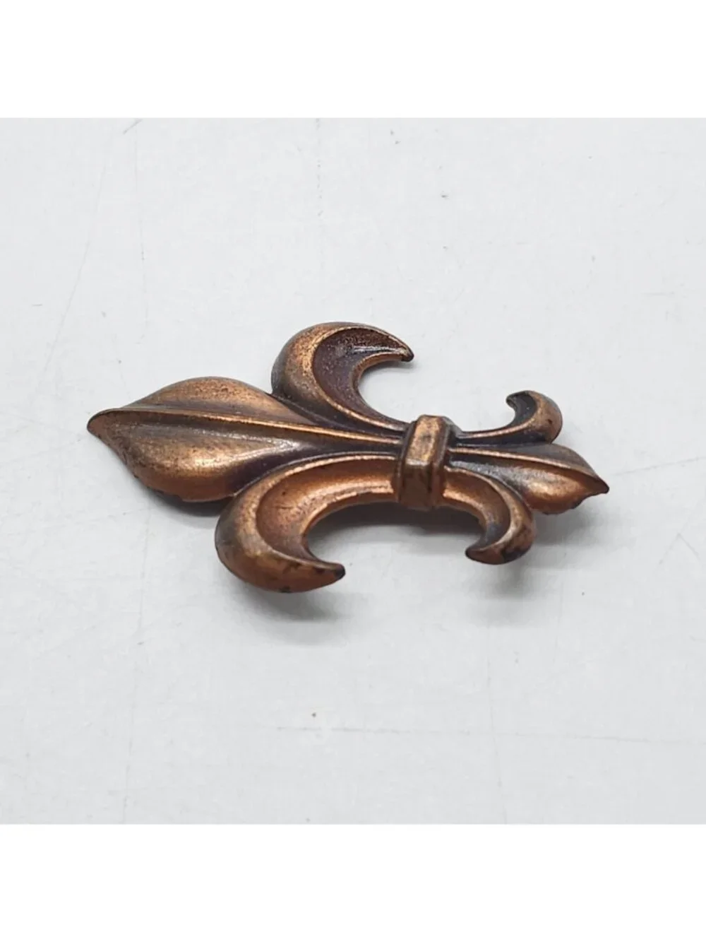 Fleur-De-Lis Copper-Tone Metal Vintage Brooch Pin Decorative Accent 2 Inches